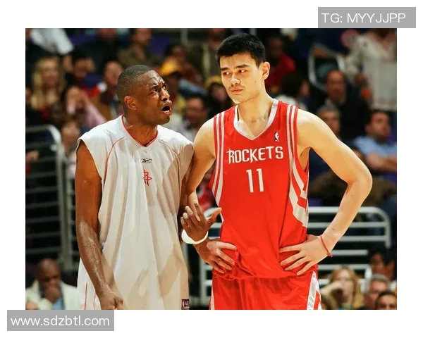 姚明与穆托姆博重聚畅谈篮球往事共忆辉煌岁月