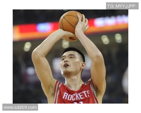 姚明身高漫画展现篮球巨星的传奇人生与不凡成就